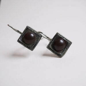 Silpada Iridescent Pearl fishhook earrings